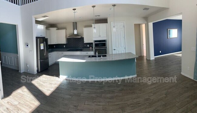 2323 W Mark Ln Phoenix, AZ 85085 photo 5