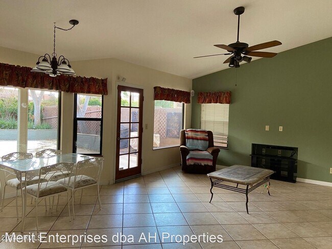 3509 E Dry Creek Rd Phoenix, AZ 85044 photo 4