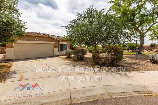 2135 W Hasan Dr Phoenix, AZ 85041 photo 3