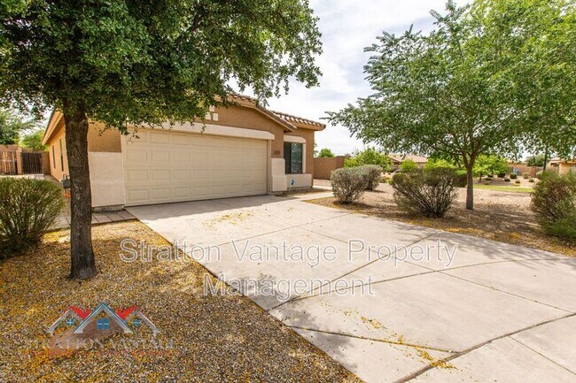 2135 W Hasan Dr Phoenix, AZ 85041 photo 2