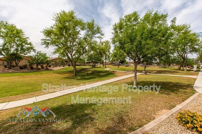 2135 W Hasan Dr Phoenix, AZ 85041 photo 4