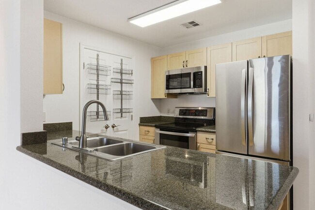 1550 Technology Dr San Jose, CA 95110 photo 2