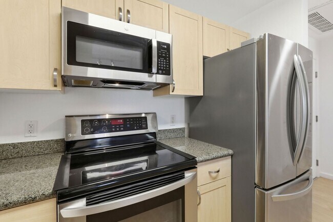 1550 Technology Dr San Jose, CA 95110 photo 4