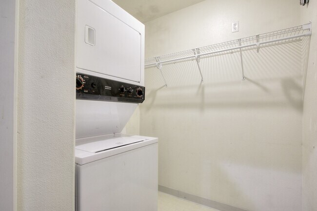 144 S Third St San Jose, CA 95112 photo 3