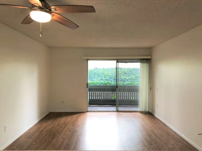 4060 Huerfano Ave San Diego, CA 92117 photo 3