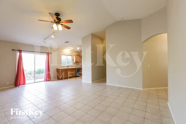 6654 E Rhodes St Mesa, AZ 85215 photo 3