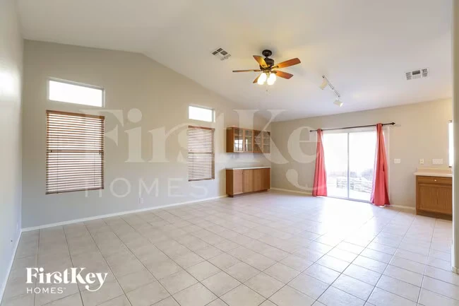 6654 E Rhodes St Mesa, AZ 85215 photo 5