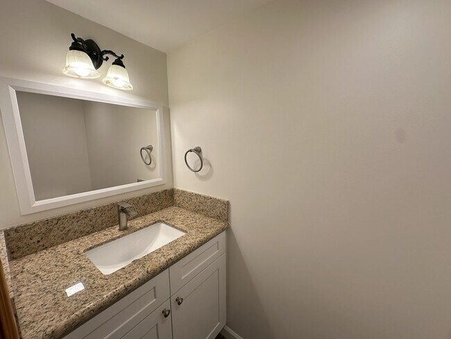 152 Glover Ave Chula Vista, CA 91910 photo 5