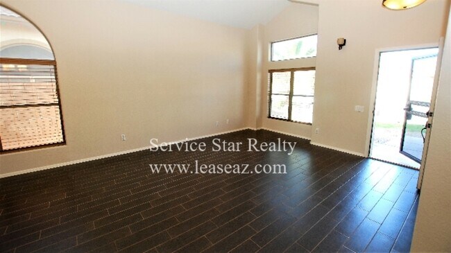 8637 E Monterey Ave Mesa, AZ 85209 photo 3
