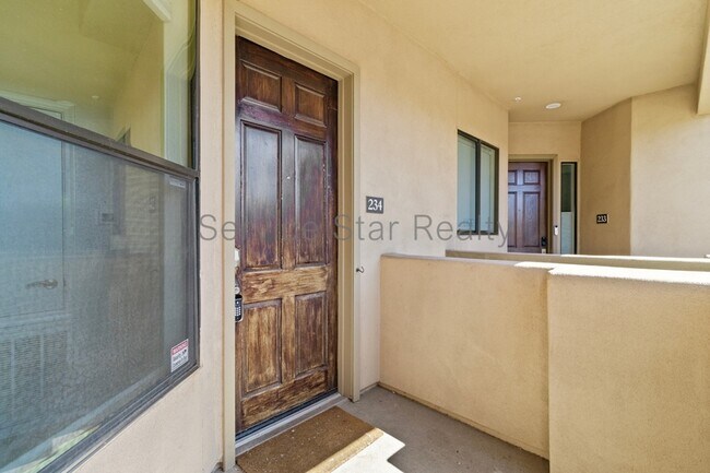 7027 N Scottsdale Rd Paradise Valley, AZ 85253 photo 2