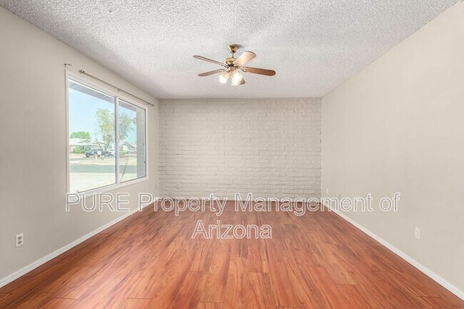 11228 N 34th Ave Phoenix, AZ 85029 photo 3
