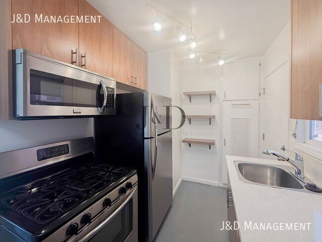 4487 Park Blvd San Diego, CA 92116 photo 2
