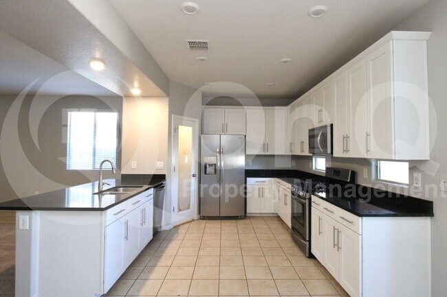 4124 Palace Station Road New River, AZ 85087 photo 3