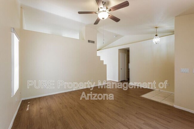 17906 N 92nd Ln Peoria, AZ 85382 photo 4
