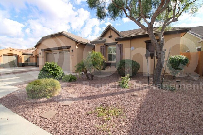 8039 W Molly Dr Peoria, AZ 85383 photo 2