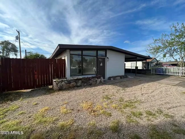 453 W University Dr Mesa, AZ 85201 photo 2