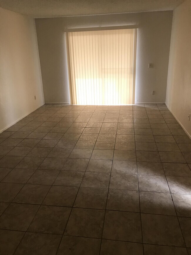 2807 E Marconi Ave Phoenix, AZ 85032