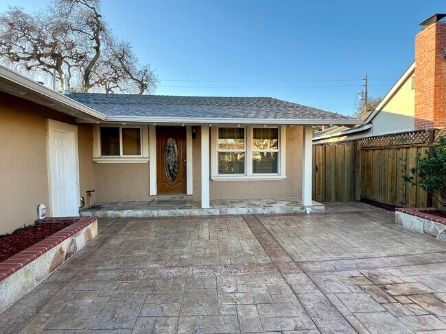 161 Noyo Dr San Jose, CA 95123 photo 2
