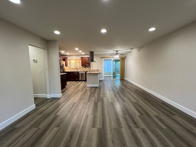 161 Noyo Dr San Jose, CA 95123 photo 3