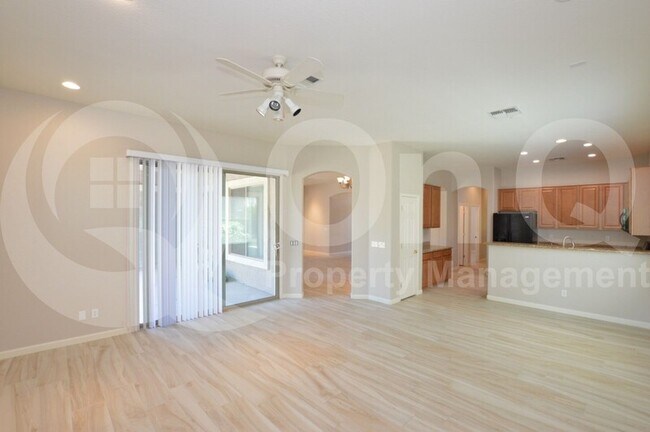 3110 W Languid Ln Phoenix, AZ 85086 photo 5