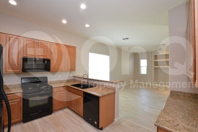 3110 W Languid Ln Phoenix, AZ 85086 photo 3