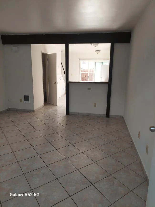 740 Florence St Imperial Beach, CA 91932 photo 2