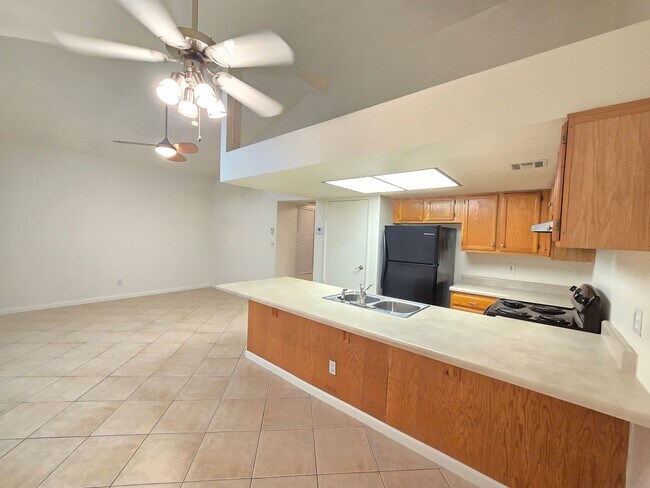 18811 N 19th Ave Phoenix, AZ 85027 photo 3