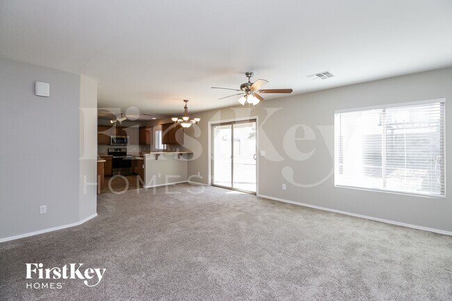 39405 N Marla Cir San Tan Valley, AZ 85140 photo 3
