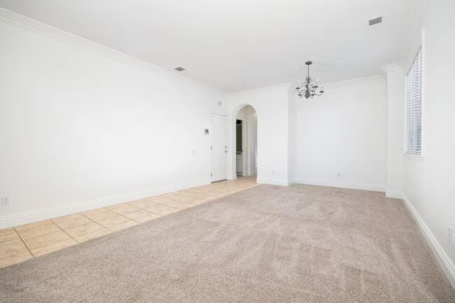 1193 Paradise Trail Rd Chula Vista, CA 91915 photo 2