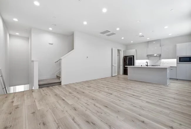 262 Element Rd San Jose, CA 95110 photo 2