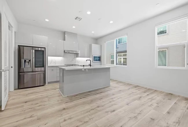 262 Element Rd San Jose, CA 95110 photo 4