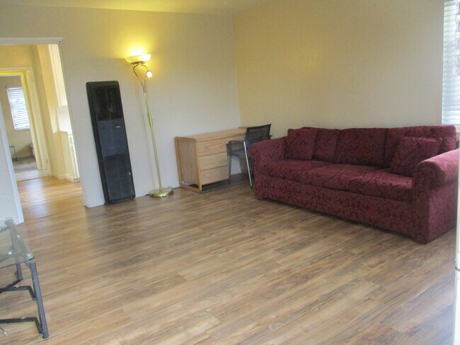 6173 Montezuma Rd San Diego, CA 92115 photo 2