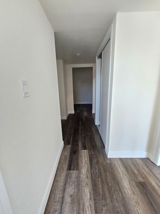 1515 Center St Oakland, CA 94607 photo 4