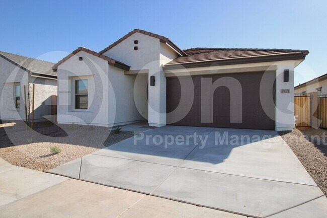 7971 W Hayward Ave Glendale, AZ 85303 photo 2