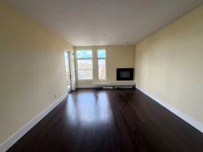 1838 Ogden Drive, Burlingame, CA 94010 photo 3