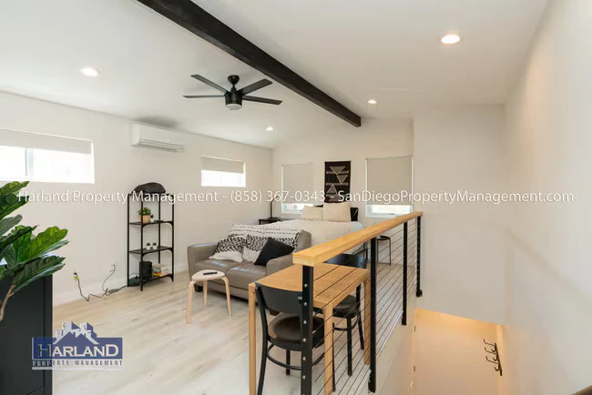 2831 Monroe Ave San Diego, CA 92116 photo 3