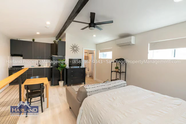 2831 Monroe Ave San Diego, CA 92116 photo 2