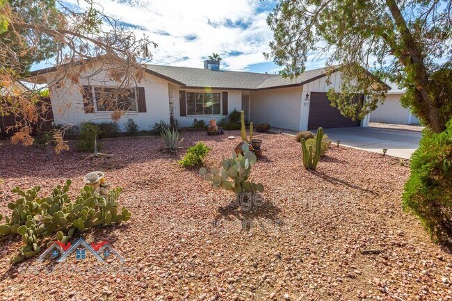 6910 S Lakeshore Dr Tempe, AZ 85283 photo 3