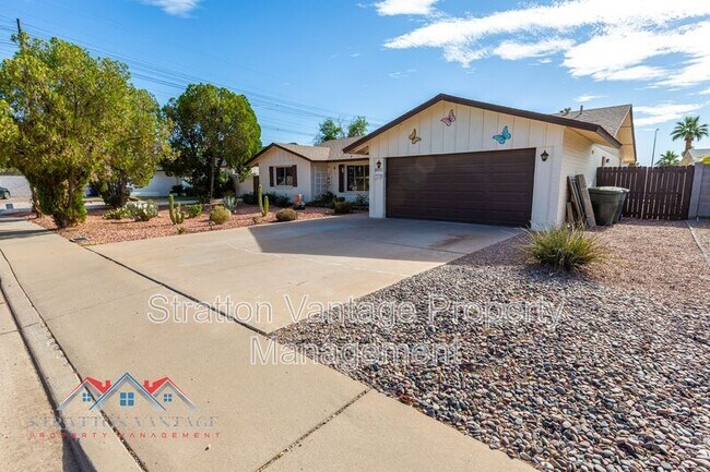 6910 S Lakeshore Dr Tempe, AZ 85283 photo 2