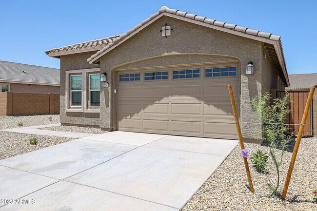 16554 W Questa Dr Surprise, AZ 85387 photo 3