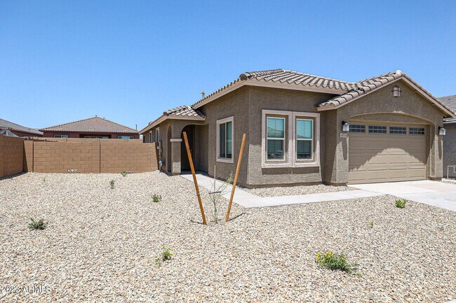 16554 W Questa Dr Surprise, AZ 85387 photo 2