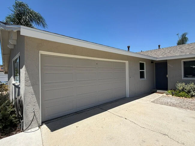 6315 Lake Arago Ave San Diego, CA 92119 photo 3