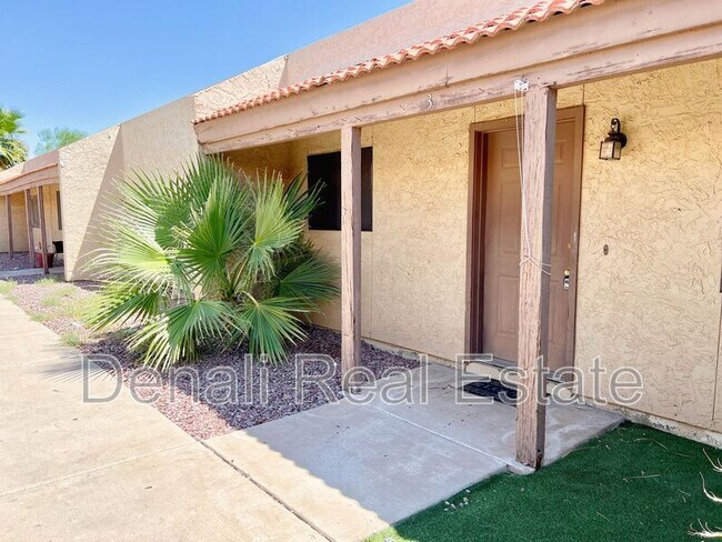624 E Marilyn Ave Mesa, AZ 85204 photo 2