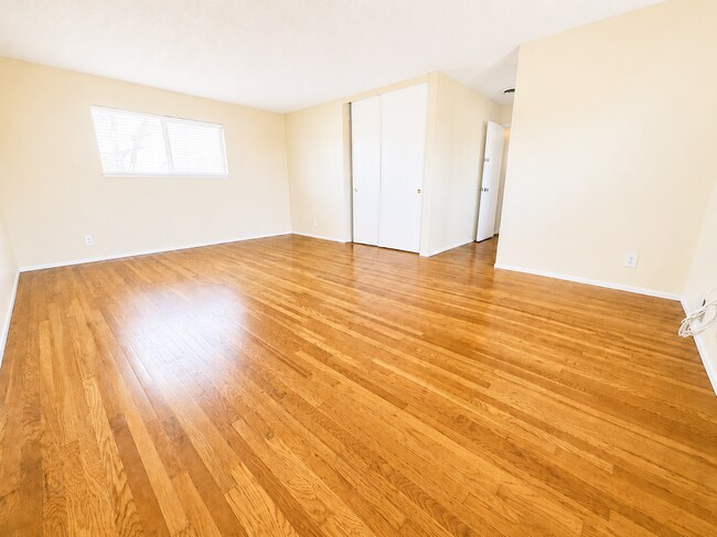 137 Washington Dr Milpitas, CA 95035 photo 3