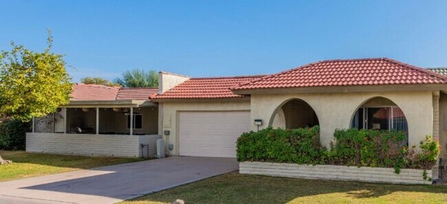 4211 N 78th Way Scottsdale, AZ 85251 photo 4