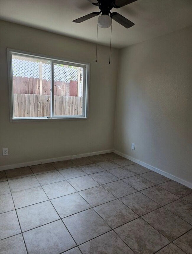 10565 Parkdale Ave San Diego, CA 92126