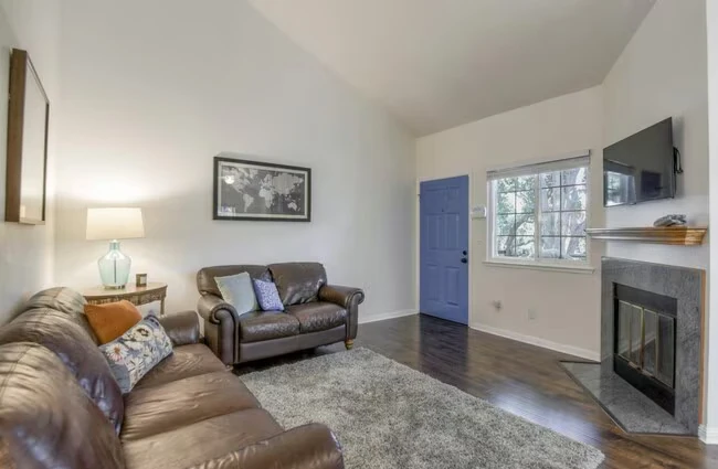977 Warburton Ave Santa Clara, CA 95050 photo 5