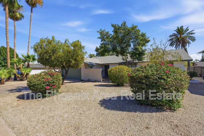 447 E Carson Dr Tempe, AZ 85282 photo 5