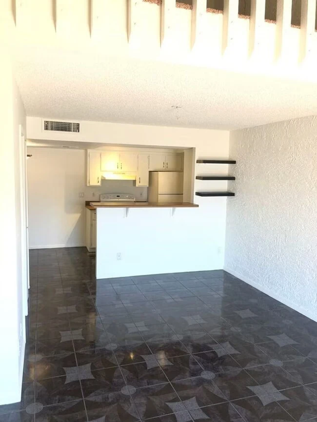 2121 W Royal Palm Rd Phoenix, AZ 85021 photo 4