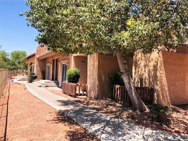 2121 W Royal Palm Rd Phoenix, AZ 85021